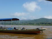 Traversée du Mékong pour obtenir le visa d'entrée au Laos